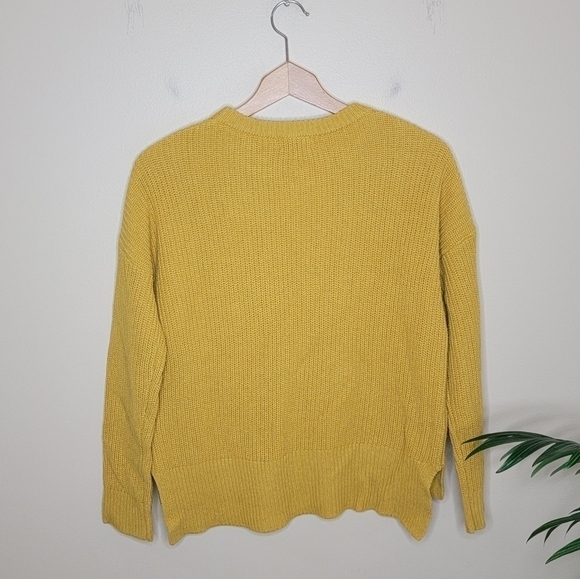 Melloday | Mustard Yellow Knit Sweater with Front Slip Pockets - Picture 4 of 5